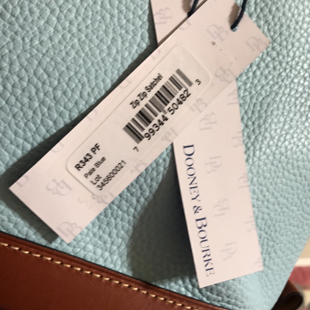 Dooney and Bourke leather dome handbag with double straps. NWT - Picture 11 of 15